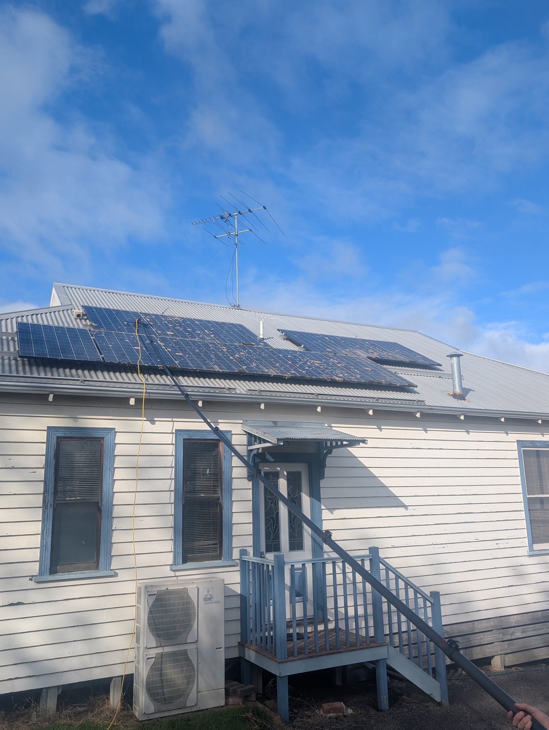Solar array clean — rooftop — Rooftop solar array pure-water cleaned across a single-storey home north of Geelong.